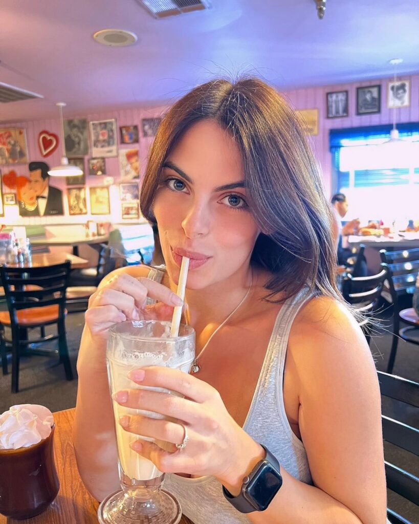 Who Is Alexa Pearl? Age, Career, Height, Education & Net Worth 2026